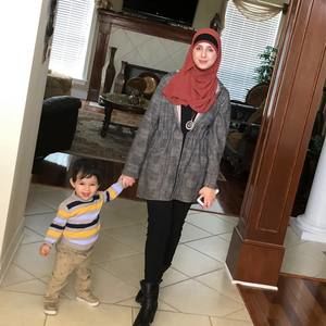 Meet your Posher, Mona